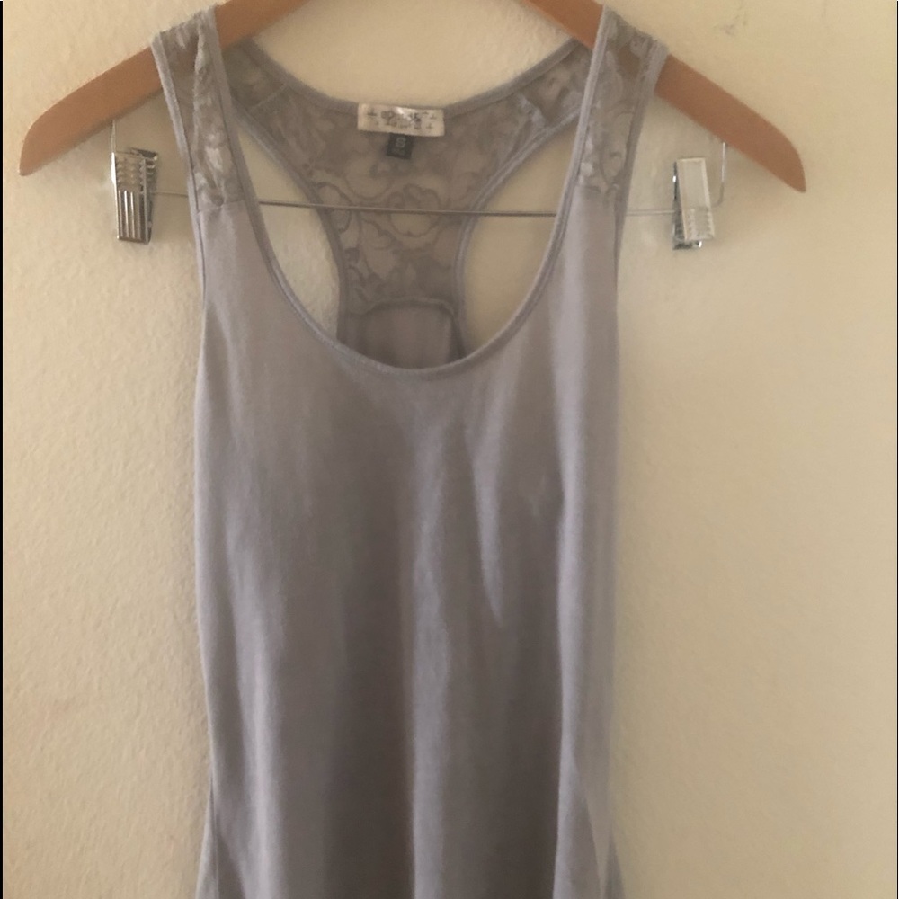 Very pretty tank top with lace.